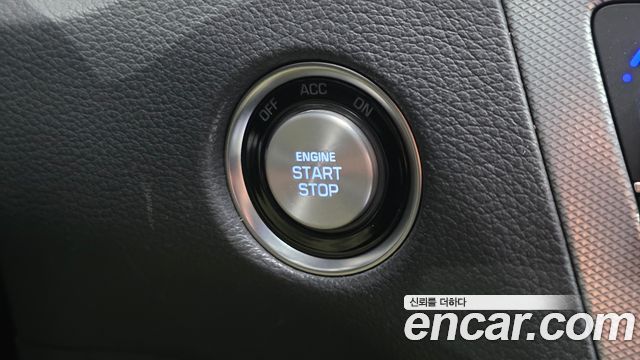 Genesis G80 2018 — photo 14