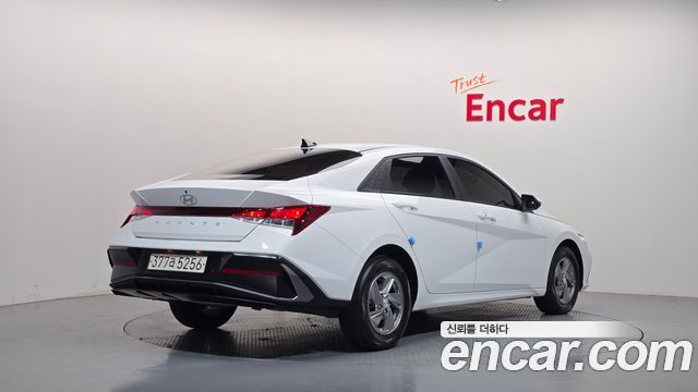 Hyundai AVANTE 2024 — photo 2