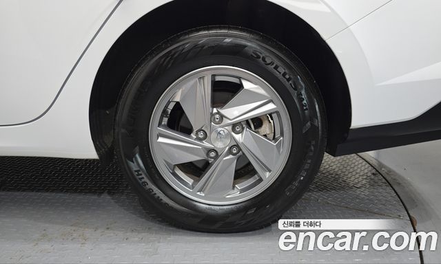 Hyundai AVANTE 2024 — photo 7