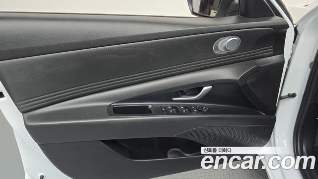 Hyundai AVANTE 2024 — photo 14