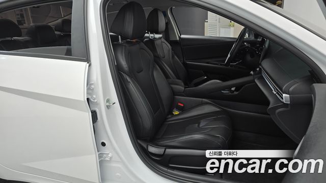 Hyundai AVANTE 2024 — photo 16