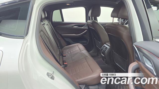 BMW X4 2023 — photo 17