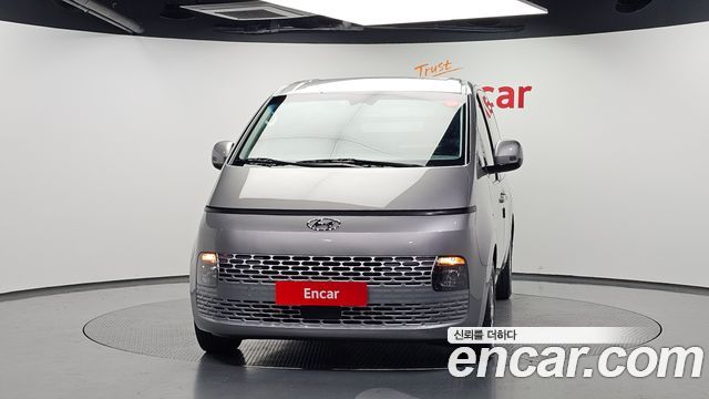 Hyundai Staria 2022 — photo 3