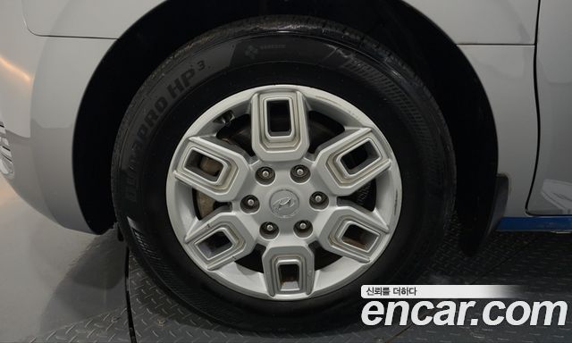 Hyundai Staria 2022 — photo 5