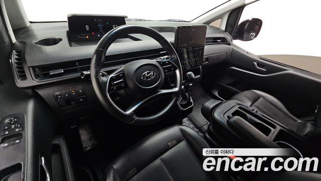 Hyundai Staria 2022 — photo 10