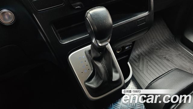 Hyundai Staria 2022 — photo 12