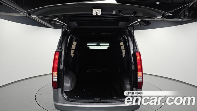 Hyundai Staria 2022 — photo 26