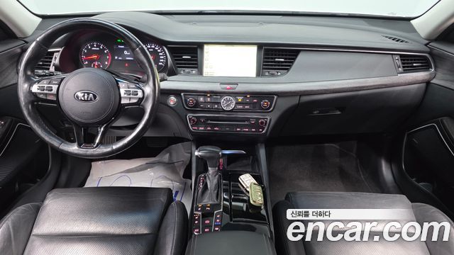 Kia K7 2016 — photo 10
