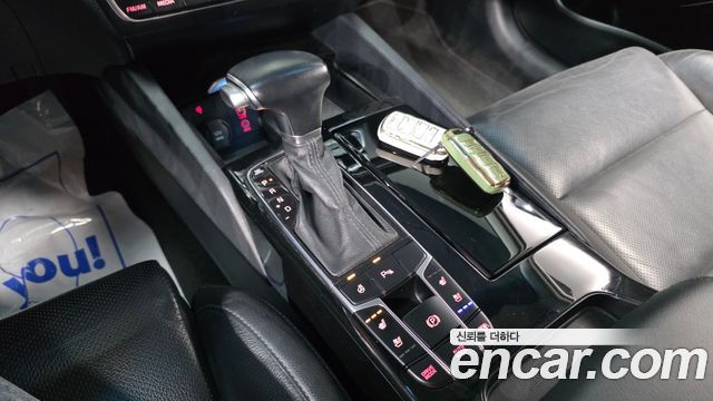 Kia K7 2016 — photo 12