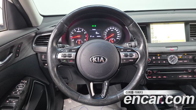 Kia K7 2016 — photo 20