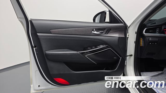 Kia K7 2016 — photo 14