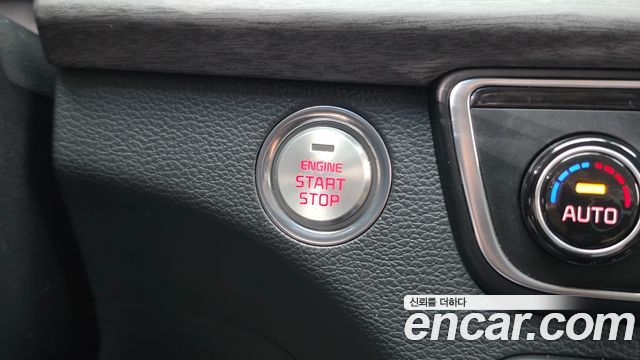 Kia K7 2016 — photo 27