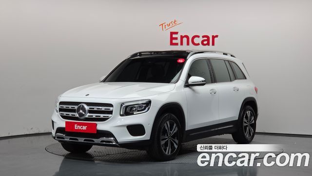 Mercedes-Benz GLB-Class 2021 — photo 1