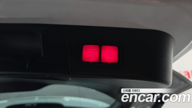 Mercedes-Benz GLB-Class 2021 — photo 24
