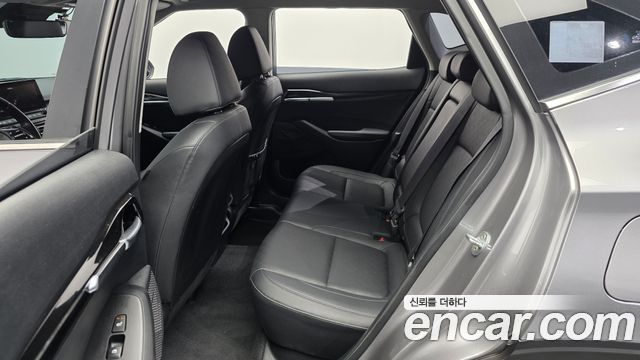 Kia Seltos 2023 — photo 16