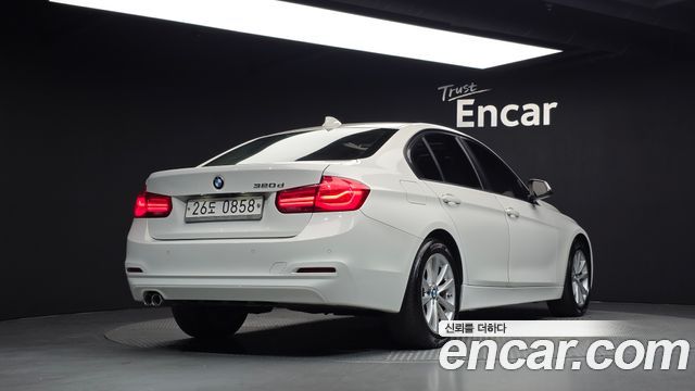 BMW 3-Series 2016 — photo 2