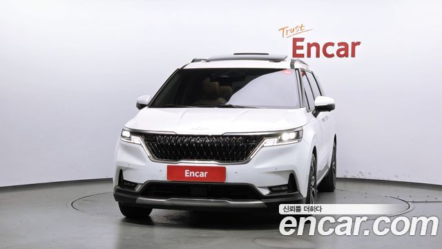 Kia Canival 2023 — photo 3