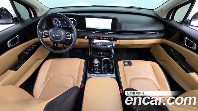 Kia Canival 2023 — photo 10
