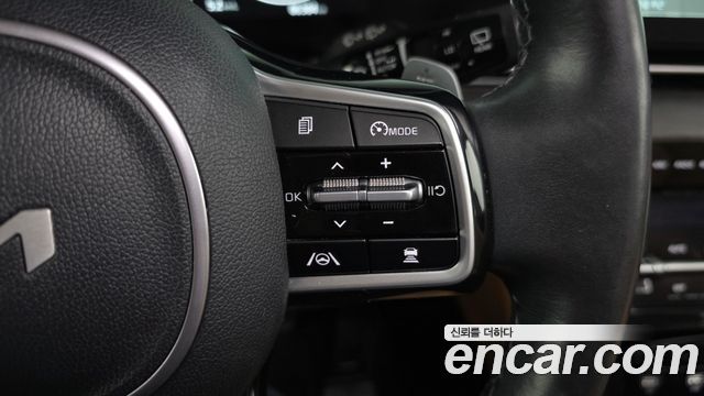Kia Canival 2023 — photo 23