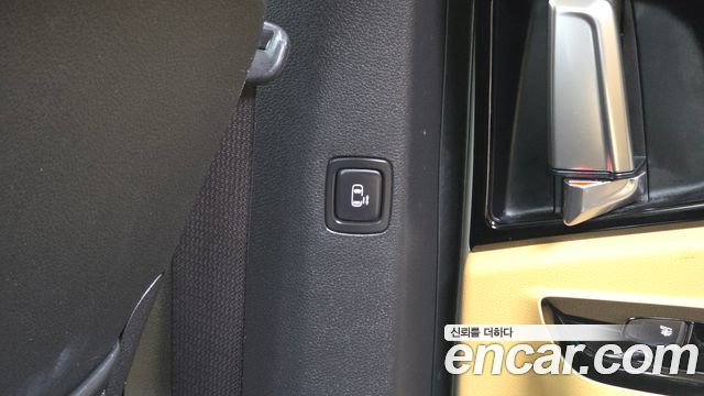 Kia Canival 2023 — photo 31