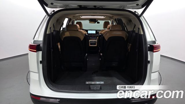 Kia Canival 2023 — photo 34