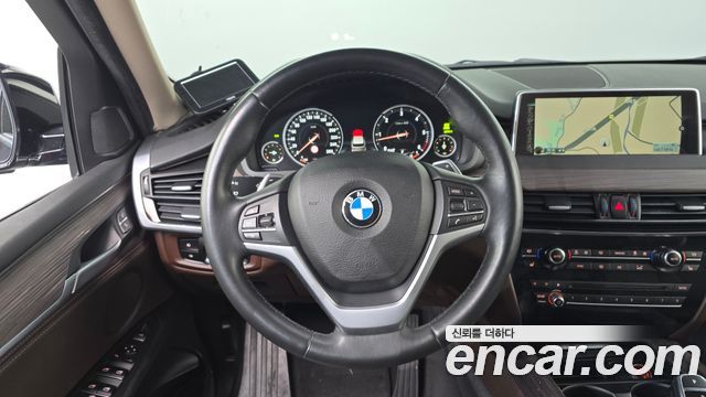 BMW X5 2016 — photo 14