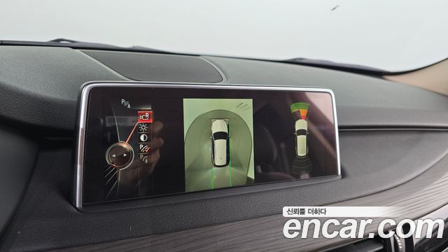 BMW X5 2016 — photo 15