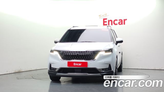 Kia Canival 2023 — photo 3