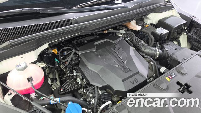 Kia Canival 2023 — photo 6
