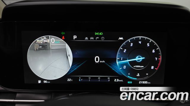 Kia Canival 2023 — photo 11