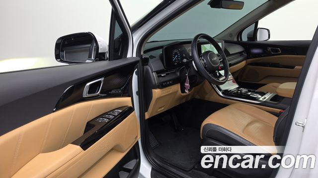 Kia Canival 2023 — photo 13