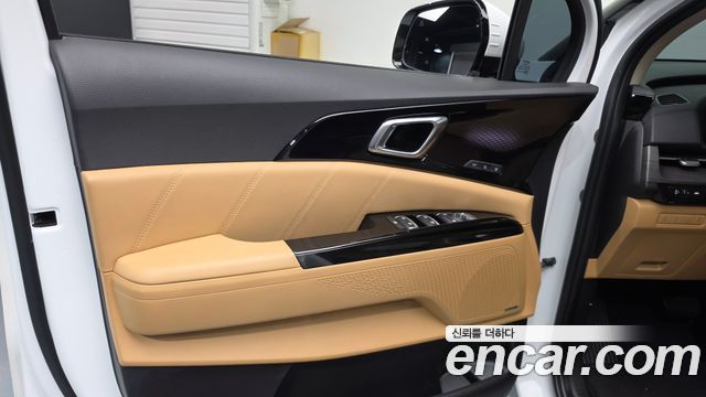 Kia Canival 2023 — photo 14