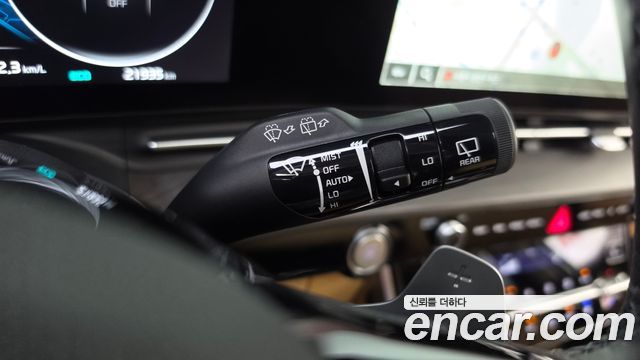 Kia Canival 2023 — photo 29