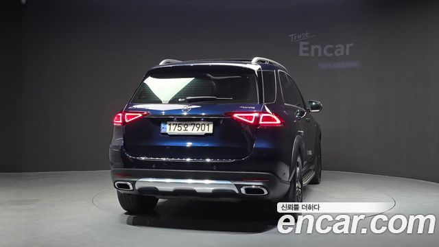 Mercedes-Benz GLE-Class 2021 — photo 4