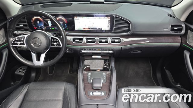 Mercedes-Benz GLE-Class 2021 — photo 10