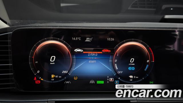 Mercedes-Benz GLE-Class 2021 — photo 11