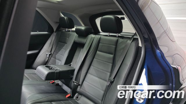 Mercedes-Benz GLE-Class 2021 — photo 18