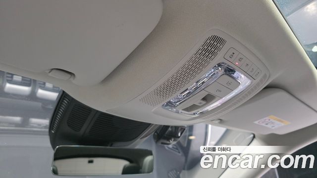 Mercedes-Benz GLE-Class 2021 — photo 26