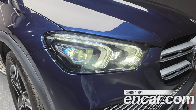 Mercedes-Benz GLE-Class 2021 — photo 8