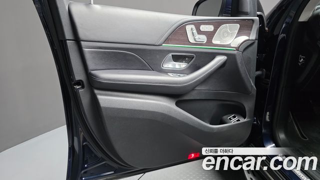 Mercedes-Benz GLE-Class 2021 — photo 14