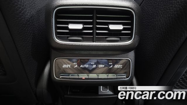 Mercedes-Benz GLE-Class 2021 — photo 31