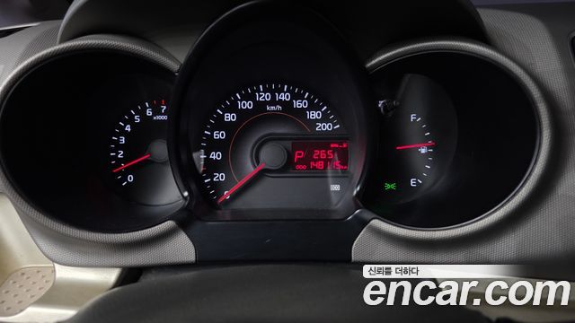 Kia RAY 2013 — photo 8