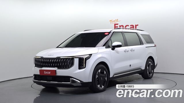 Kia Canival 2025 — photo 1