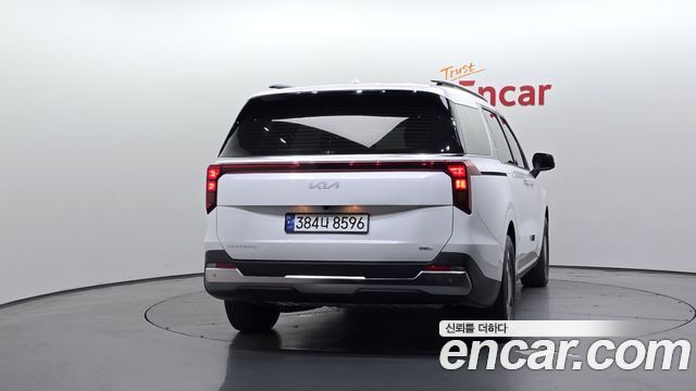 Kia Canival 2025 — photo 4