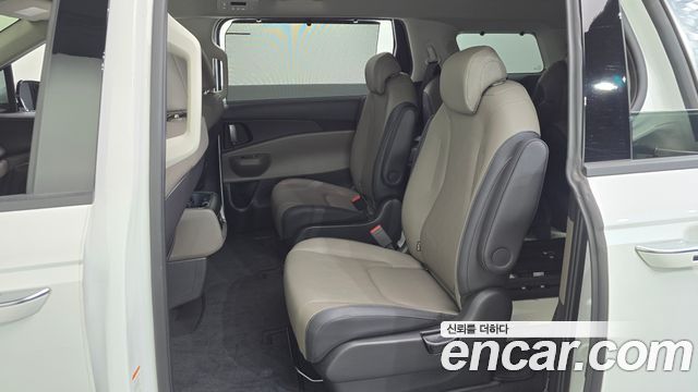 Kia Canival 2025 — photo 17