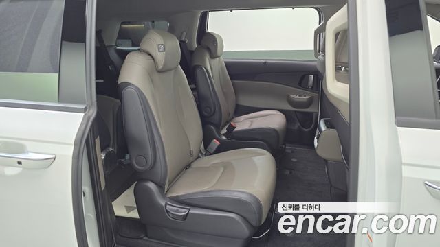 Kia Canival 2025 — photo 24