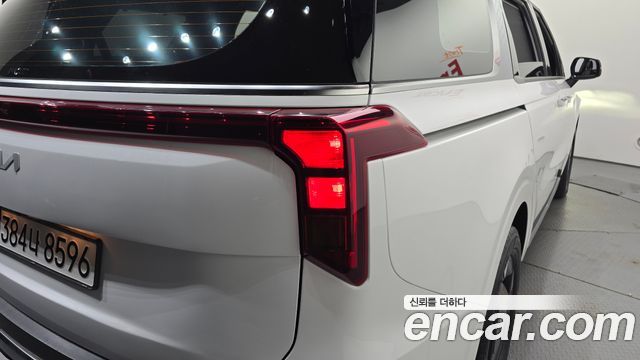 Kia Canival 2025 — photo 9