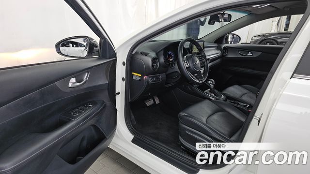 Kia K3 2019 — photo 13