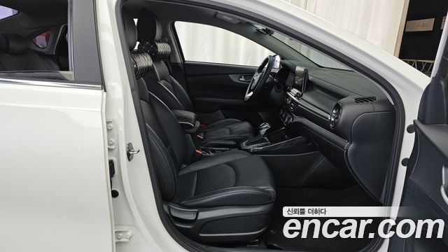 Kia K3 2019 — photo 17