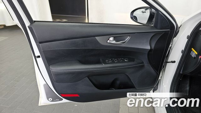 Kia K3 2019 — photo 14